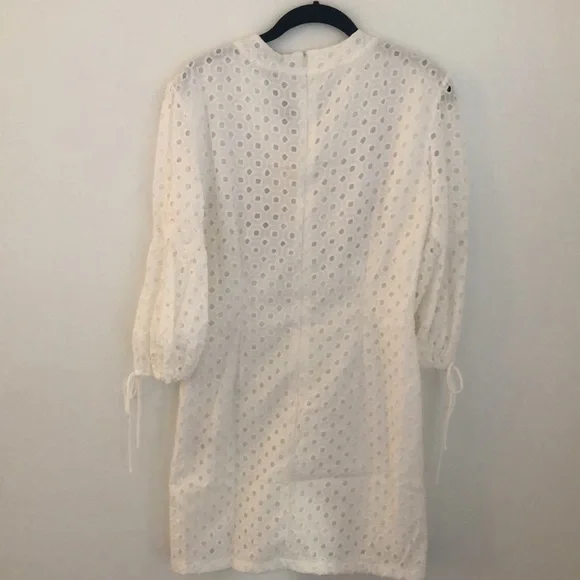 NWT! PatBo hand embroidered eyelet mini dress - Picture 4 of 9